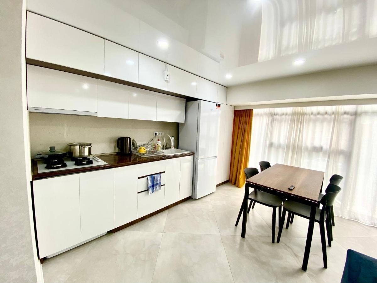 Gss - A Apartment Tbilisi Exterior photo