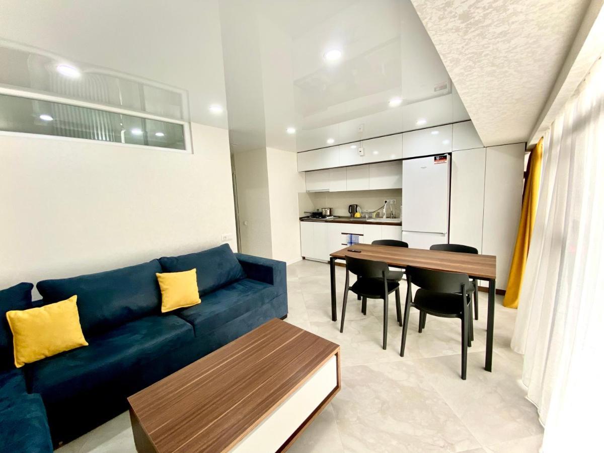 Gss - A Apartment Tbilisi Exterior photo